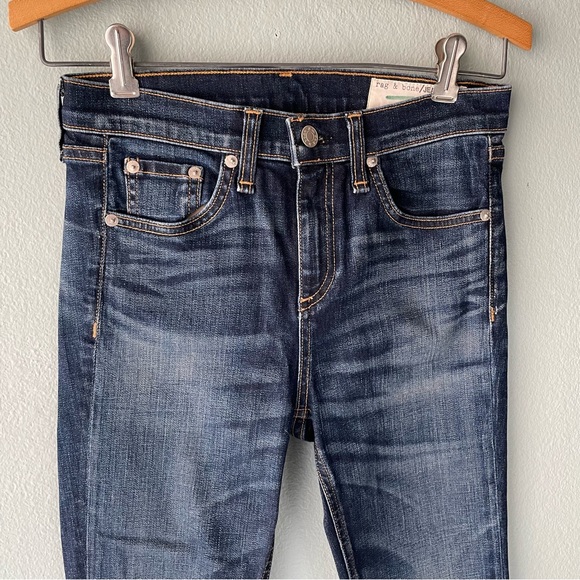 Rag & Bone | Dark Wash Straight Leg Mid-Rise Crop Jeans Frayd Doheny - Picture 5 of 9